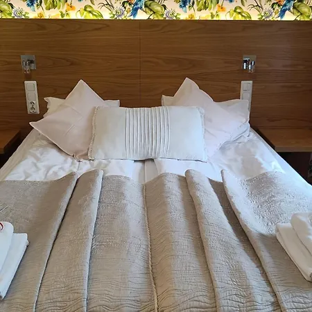 Kartanohotelli Artturi Hotel Soderkulla (Helsinki)